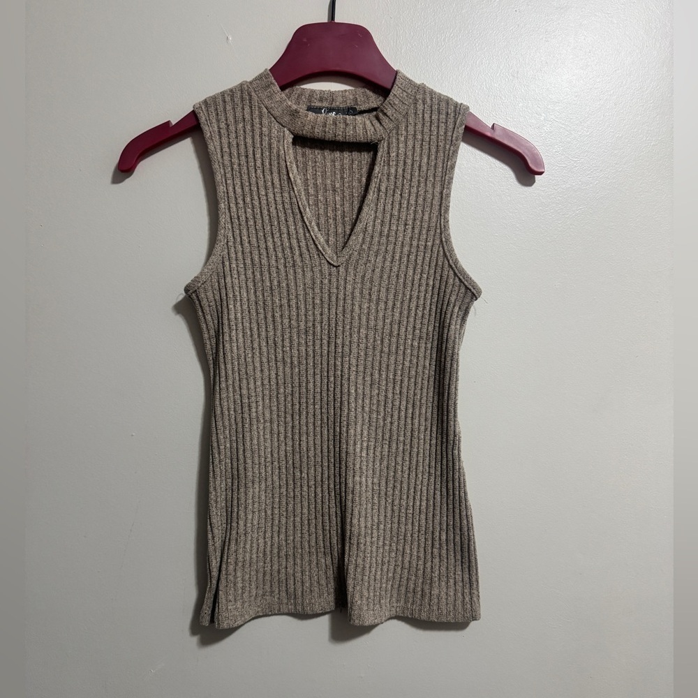 Y2K Vintage Sleeveless Ribbed Knit Top Woman’s Size Large